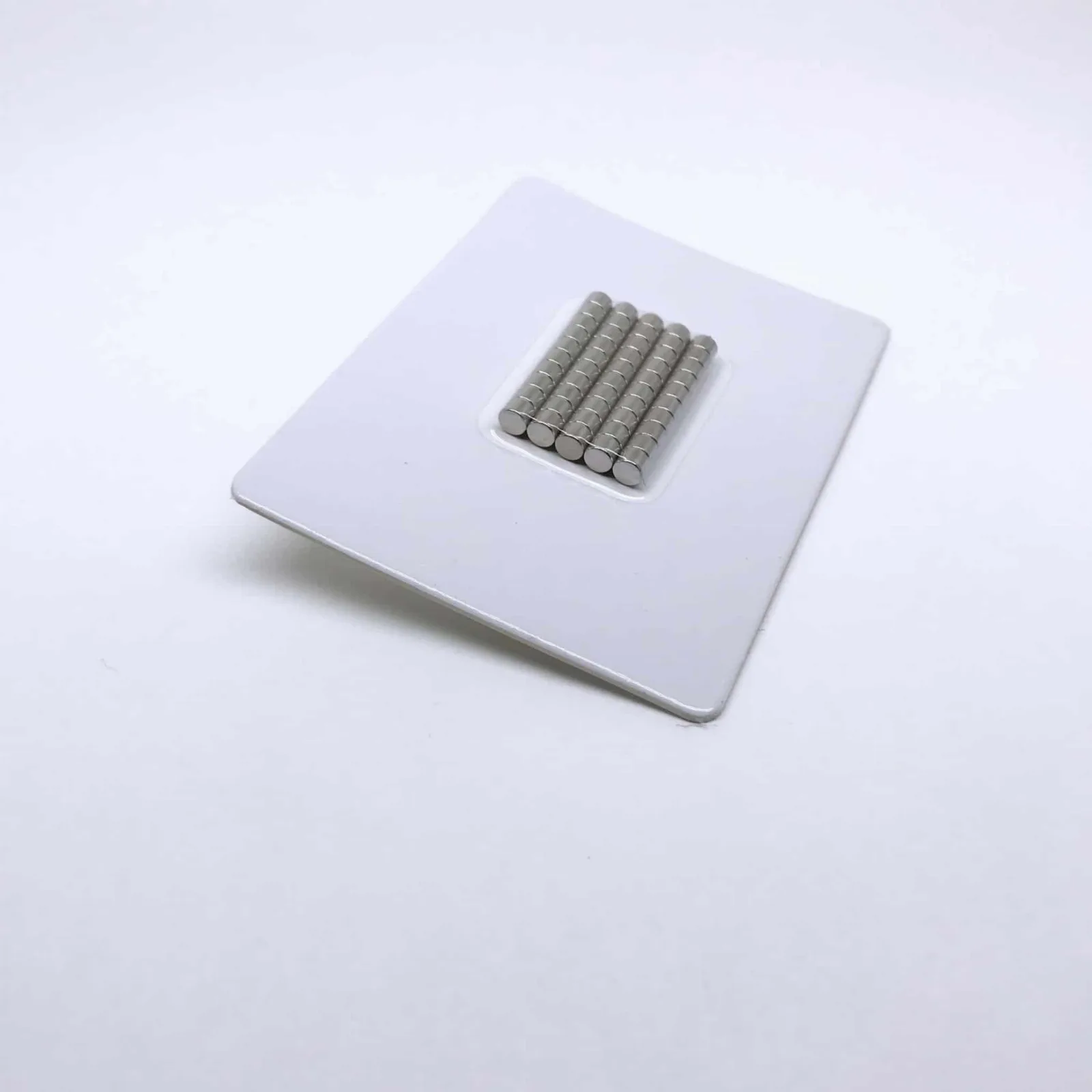 Scheibenmagnet 1258 vernickelt