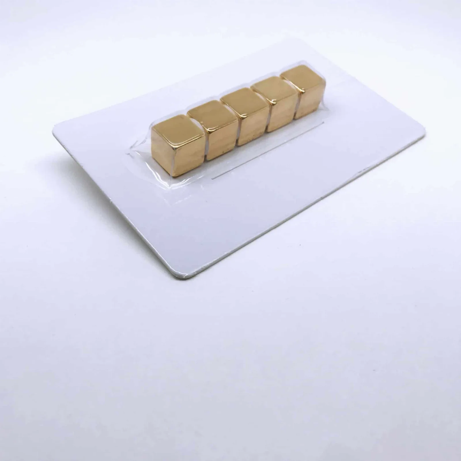 Würfelmagnet 1169 vergoldet
