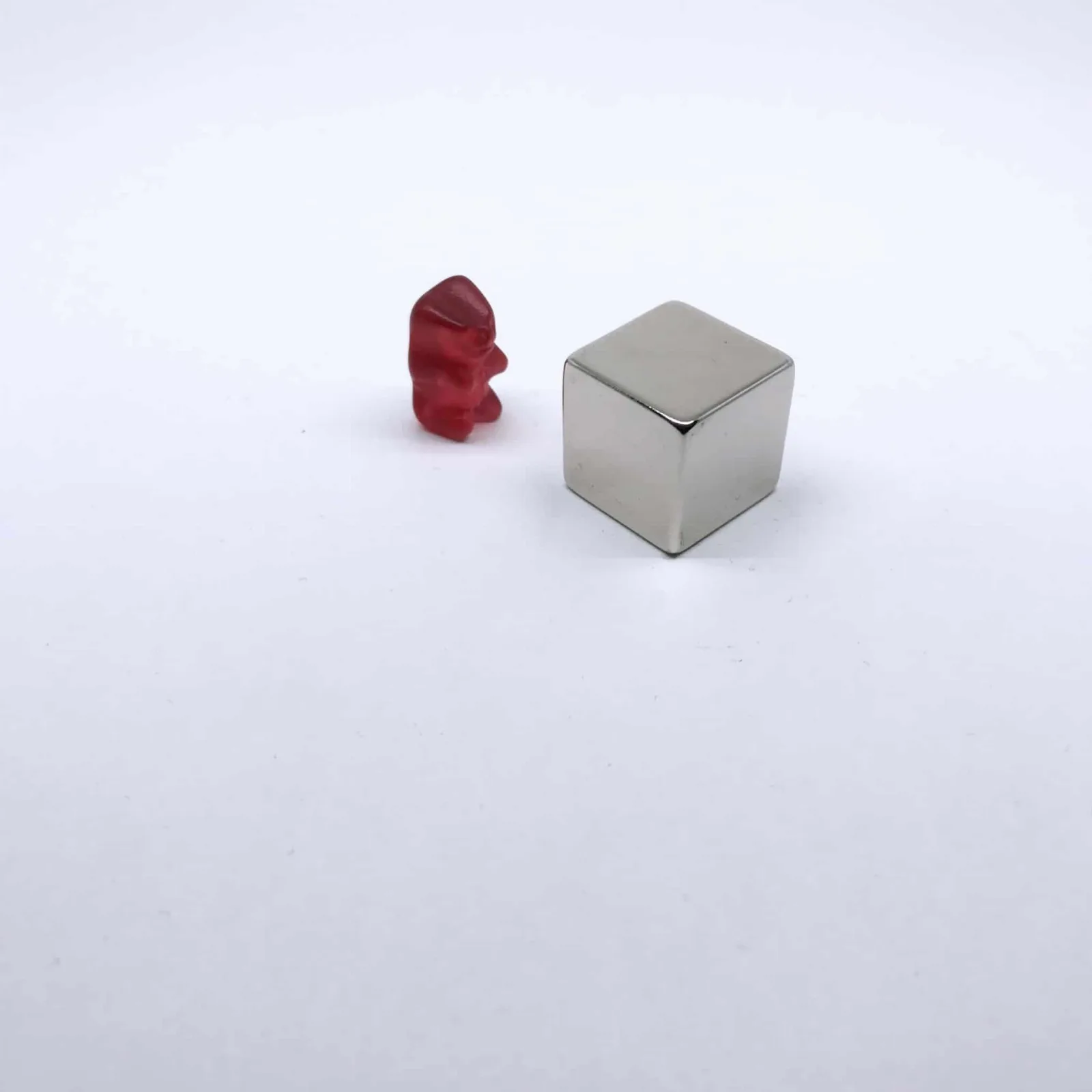 Würfelmagnet 1172 vernickelt